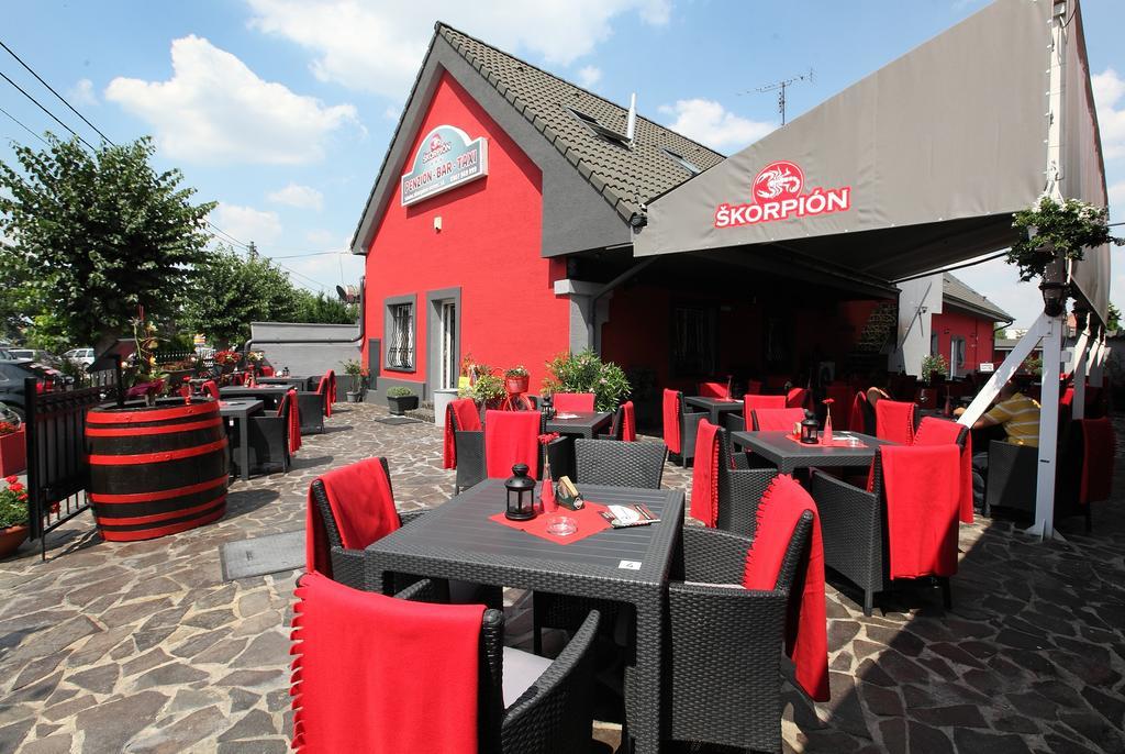 Penzion Skorpion Senec Exterior foto