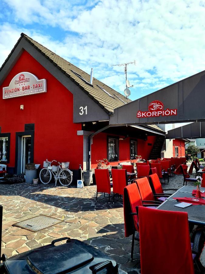 Penzion Skorpion Senec Exterior foto